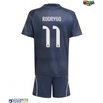 Otroški Nogometni dresi Real Madrid Rodrygo Goes #11 Gostujoči 2025-26 Kratek Rokav (+ Kratke hlače)
